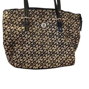 Tommy Hilfiger Purse